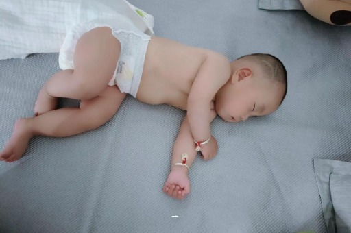 永康怀孕肚子撑的难受